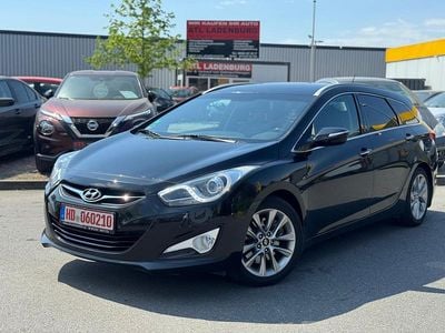 Usata Hyundai i40 136 CV (100 kW) 2015 Nero Station wagon