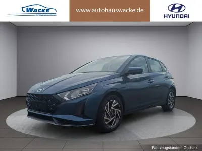 Gebraucht Hyundai i20 Trend 101 PS (74 kW) 2025 Farbe: blau Limousine