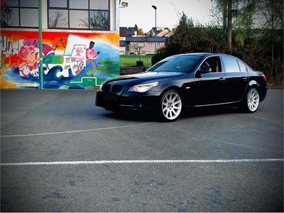 Gebraucht BMW 525 Sport Line 197 PS (144 kW) 2007 Schwarz Limousine