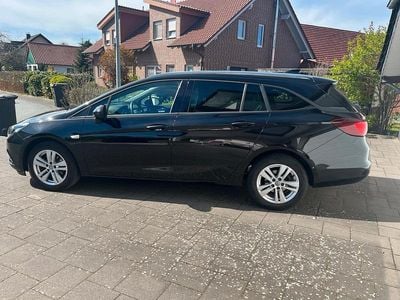 Usata Opel Astra Active 92 CV (67 kW) 2017 Nero Station wagon