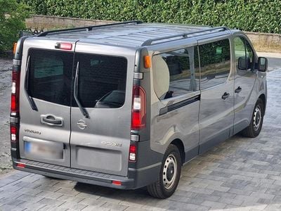 Gebraucht Opel Vivaro S 95 PS (69 kW) 2016 Grau Van / Kleinbus