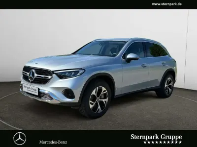 Gebraucht Mercedes GLC300e Avantgarde 333 PS (244 kW) 2024 Lack hightechsilber SUV