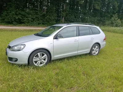 Gebraucht VW Golf VII Match 105 PS (77 kW) 2013 Silber Kombi