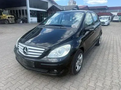 Gebraucht Mercedes B180 109 PS (80 kW) 2005 Schwarz Van / Kleinbus
