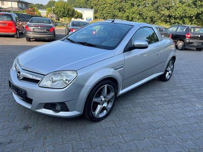 Silber Gebraucht 2007 Opel Tigra Design Edition Cabrio | 3.499 € (Fairer Preis)