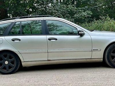 Mercedes C200