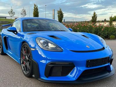 Porsche Cayman GT4