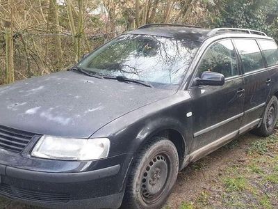 Gebraucht VW Passat 125 PS (91 kW) 1999 Grün Limousine