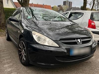 Begagnad Peugeot 307 CC 136 HK (100 kW) 2005 Svart Cab
