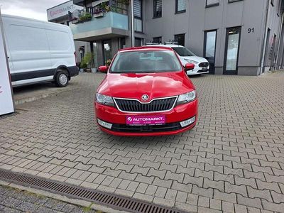 Gebraucht Skoda Rapid Joy 90 PS (66 kW) 2016 Rot Limousine