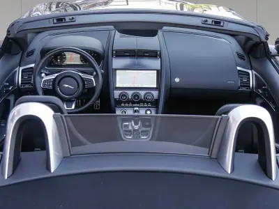 Gebraucht Jaguar F-Type 304 PS (223 kW) 2022 Santorini black Coupé