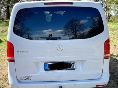Mercedes V250