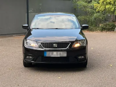 Gebraucht Seat Toledo 105 PS (77 kW) 2014 Schwarz Kleinwagen