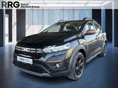Gebraucht Dacia Sandero Essentiel 91 PS (66 kW) 2024 Perlmutt schwarz Kleinwagen