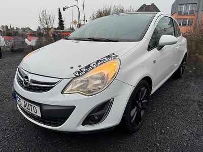 Gebraucht Opel Corsa Color Edition 87 PS (63 kW) 2011 Weiß Kleinwagen