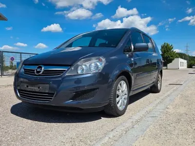 Gebraucht Opel Zafira Edition 140 PS (102 kW) 2010 Blau Van / Kleinbus