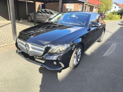 Gebraucht Mercedes E200 Avantgarde 160 PS (117 kW) 2020 Schwarz Limousine