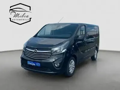 Usata Opel Vivaro 125 CV (91 kW) 2017 Nero Monovolume