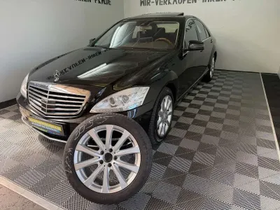 Gebraucht Mercedes S500 387 PS (284 kW) 2010 Schwarz Limousine