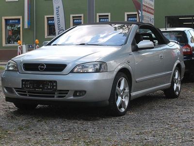 Silber Gebraucht 2002 Opel Astra Cabriolet Cabrio | 1.999 € (Etwas zu teuer)