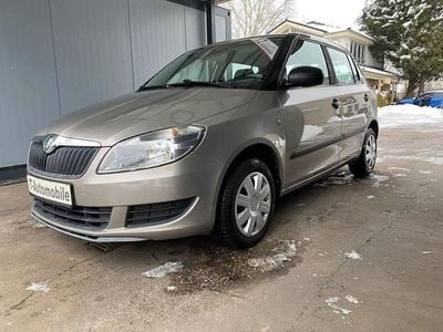 Beige Gebraucht 2012 Skoda Fabia Kleinwagen | 4.999 € (Fairer Preis)