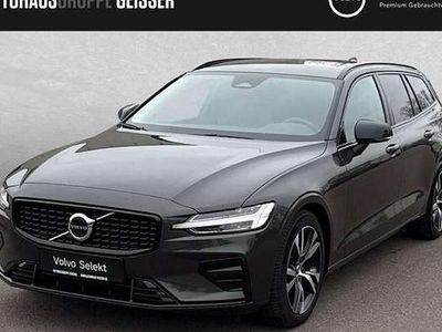 Gebraucht Volvo V60 Plus 197 PS (144 kW) 2024 Platinum grau Kombi