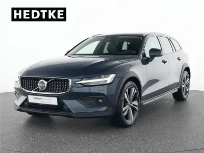 Brugt Volvo V60 CC Plus 197 HK (144 kW) 2023 Blå Stationcar