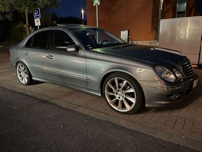 Mercedes E300