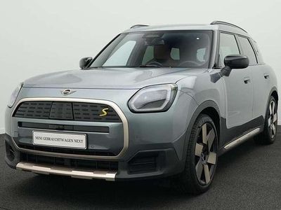 Grün Gebraucht 2025 Mini Countryman Favoured SUV | 44.809 € (Etwas zu teuer)