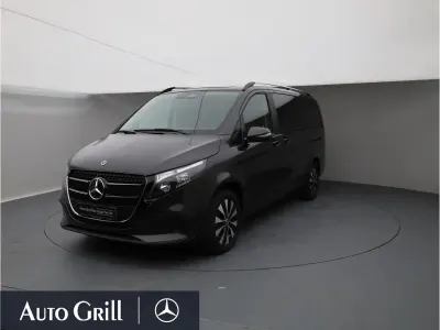Gebraucht Mercedes V220 163 PS (119 kW) 2024 Graphitgrau metallic Van / Kleinbus