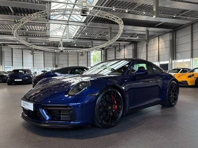 Porsche 911 Carrera 4 GTS