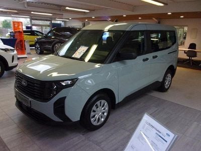 Neu Ford Tourneo Courier Trend 125 PS (91 kW) 2025 Cactus gray Van / Kleinbus