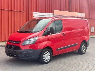 Gebraucht Ford Transit Custom 105 PS (77 kW) 2017 Rot Van