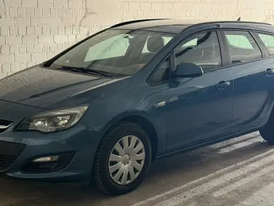 Gebraucht Opel Astra Edition 110 PS (80 kW) 2015 Blau Kombi