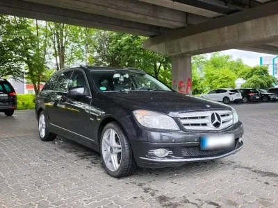 Gebraucht Mercedes C220 170 PS (125 kW) 2009 Schwarz Kombi