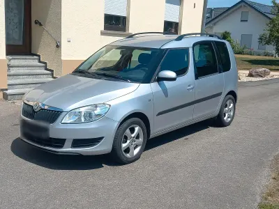 Gebraucht Skoda Roomster 86 PS (63 kW) 2011 Silber Van / Kleinbus