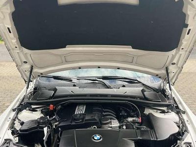 Gebraucht BMW 318 Exclusive 143 PS (105 kW) 2012 Coupé