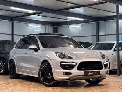 Silber Gebraucht 2013 Porsche Cayenne GTS SUV | 33.590 € (Etwas zu teuer)