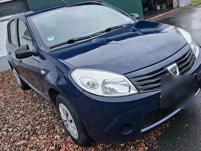 Gebraucht Dacia Sandero 75 PS (55 kW) 2012 Blau Kleinwagen