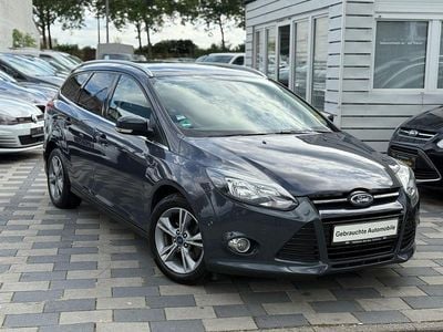 Blau Gebraucht 2014 Ford Focus Titanium Kombi | 3.699 € (Guter Preis)