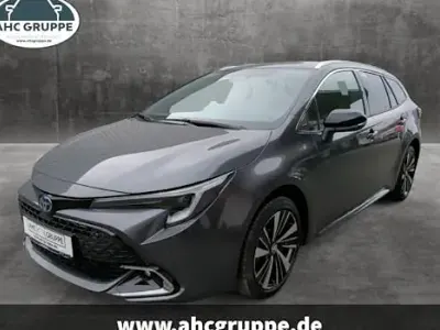 Używany Toyota Corolla 140 KM (102 kW) 2025 Szary Kombi
