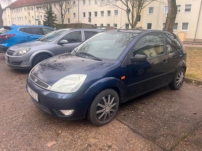 Gebraucht Ford Fiesta 1000 PS (735 kW) 2003 Grau Kleinwagen