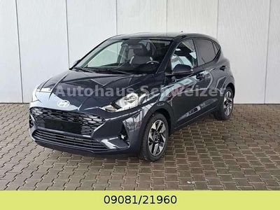 Neu Hyundai i10 Premium 79 PS (58 kW) 2025 Grau Kleinwagen