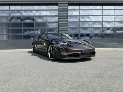 Gebraucht Porsche Taycan GTS Sport Turismo Sport Turismo 439 kW (598 PS) 2023 Braun Kombi