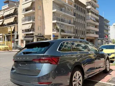 Gebraucht Skoda Octavia G-TEC Tour 131 PS (96 kW) 2021 Grün Kombi