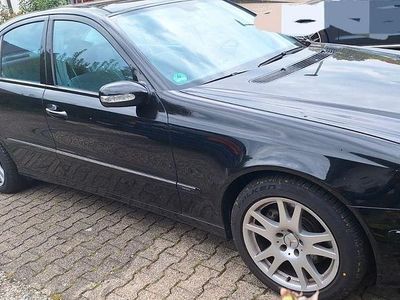Mercedes E500