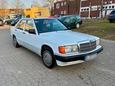 Gebraucht Mercedes 190 109 PS (80 kW) 1992 Weiß Limousine