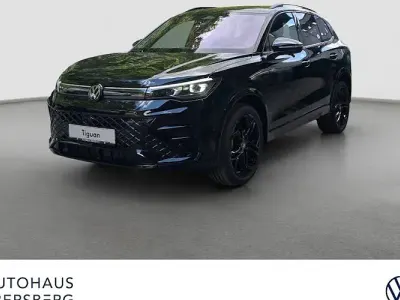Neu VW Tiguan R-line 193 PS (141 kW) 2026 Schwarz SUV