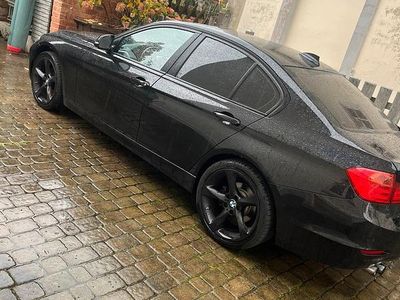 Gebraucht BMW 328 245 PS (180 kW) 2013 Schwarz Limousine
