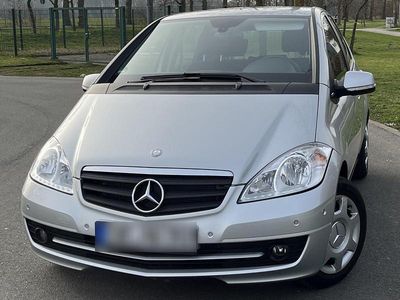 Gebraucht Mercedes A160 95 PS (69 kW) 2010 Silber Kleinwagen
